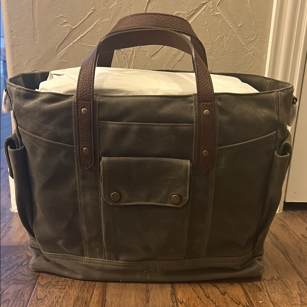 NWT Tecovas Commuter Tote